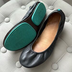 Tieks Black Leather Flats with Teal Soles